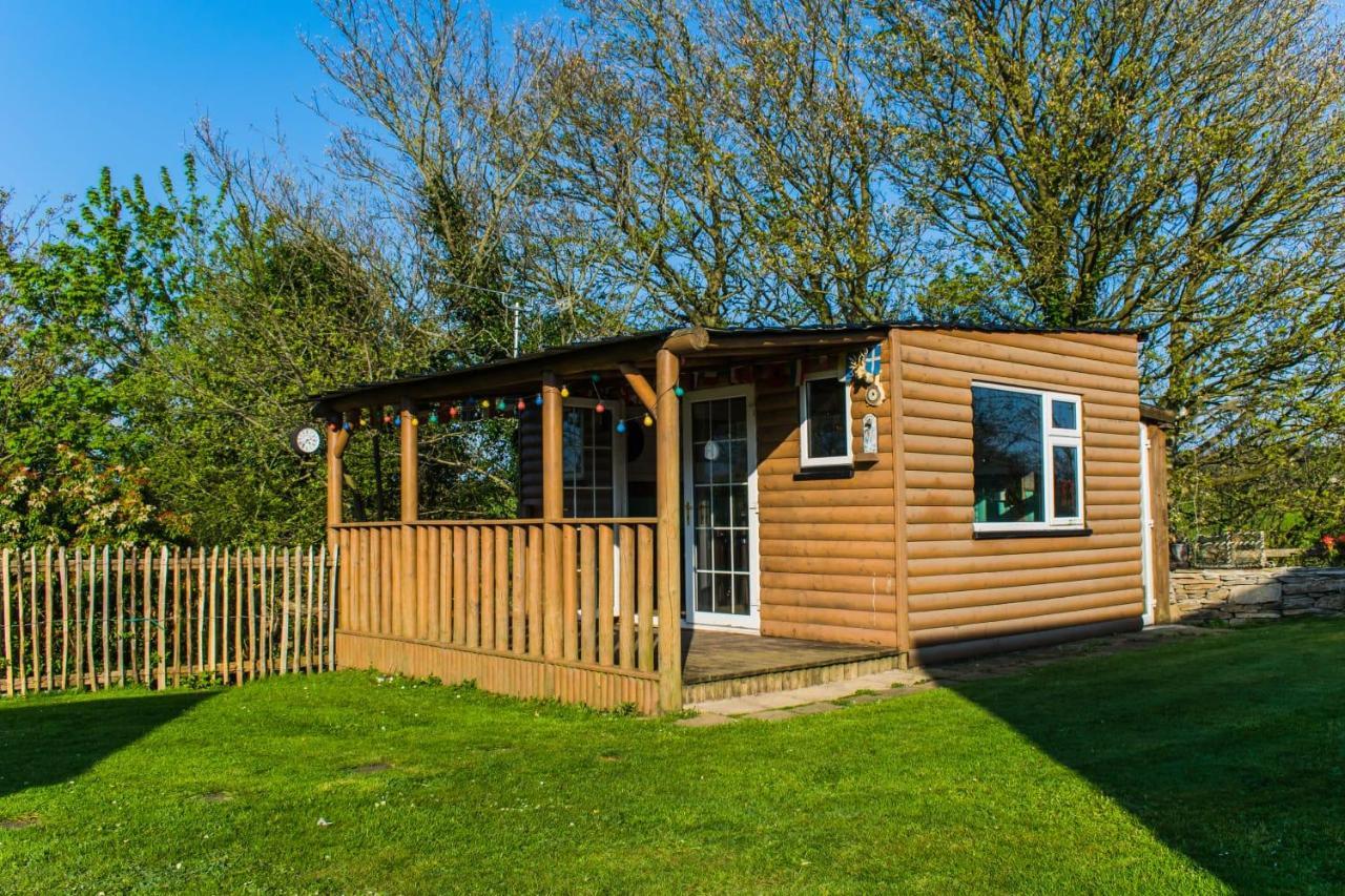 The Heights & Hollows Farmhouse, Saul, Downpatrick, Sleeps 14 Экстерьер фото